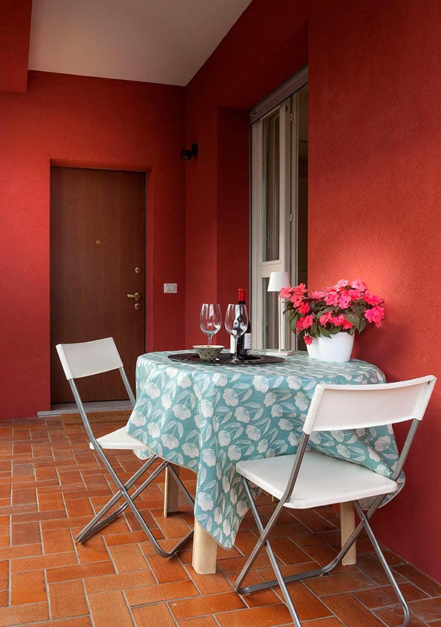 Patio, Dining area