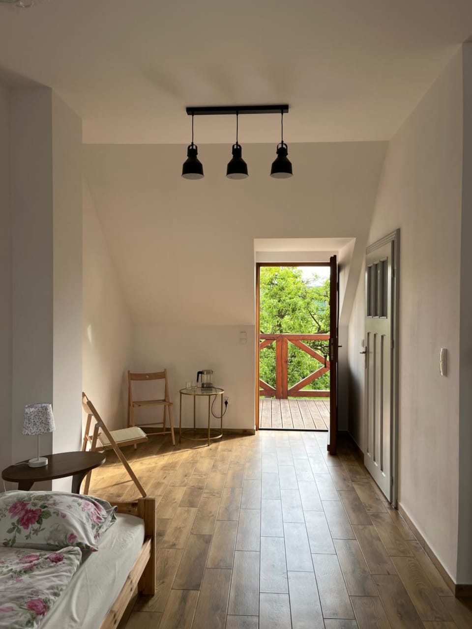 Photo of the whole room