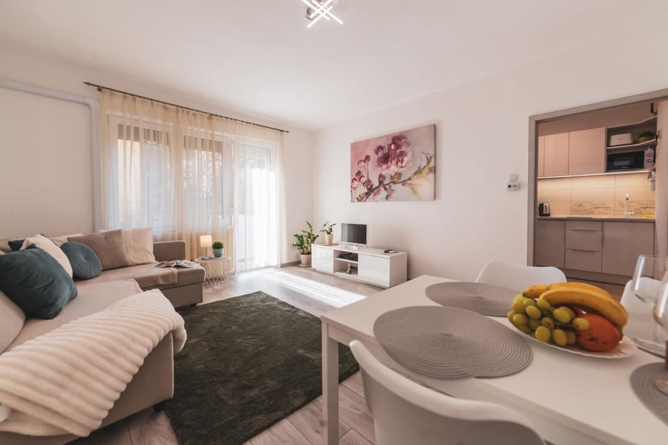 Balcony/Terrace, Living room