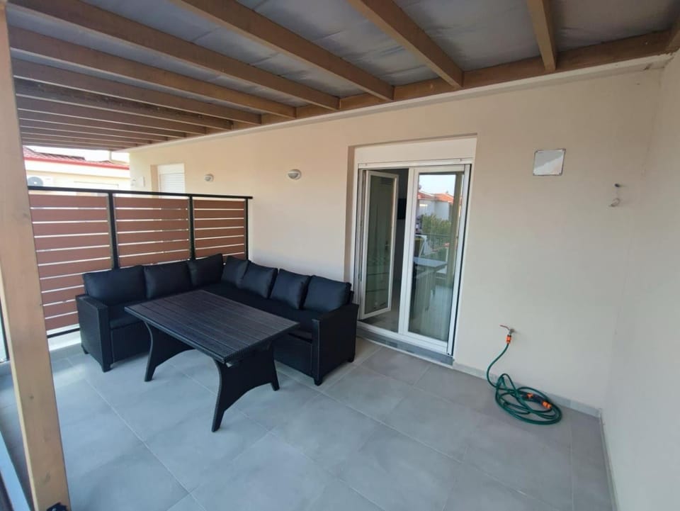 Patio, Balcony/Terrace, Seating area