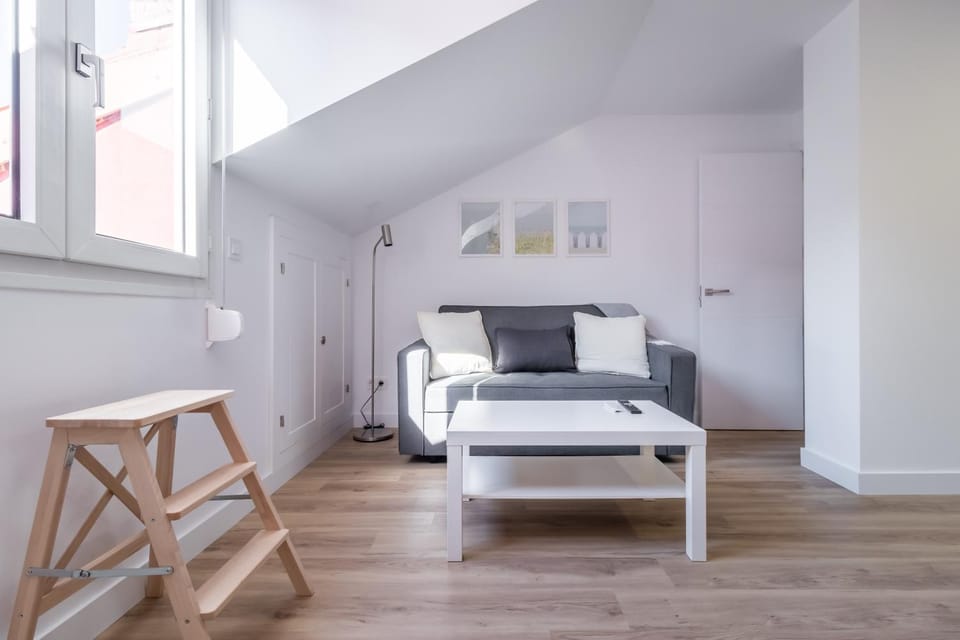 Living room, Photo of the whole room