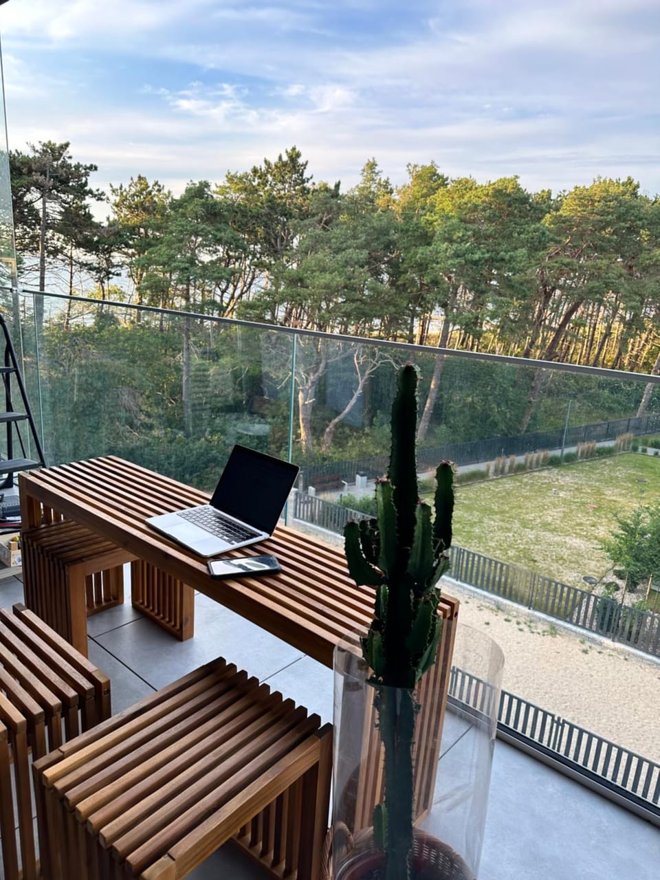 View (from property/room), Balcony/Terrace, Dining area