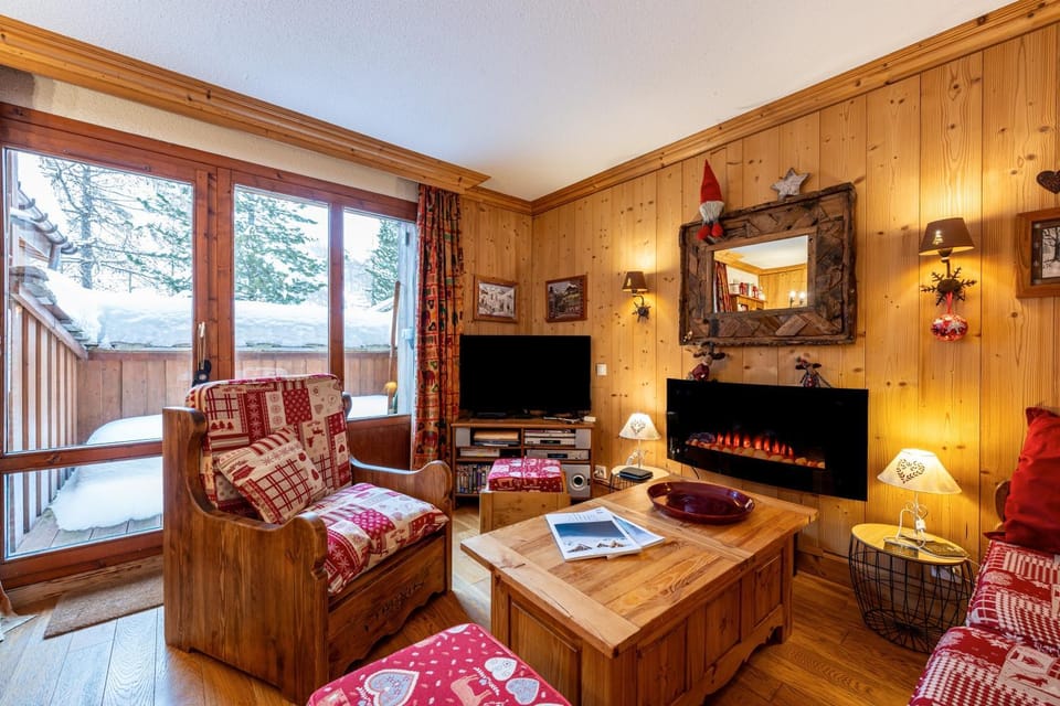 Property building, Living room