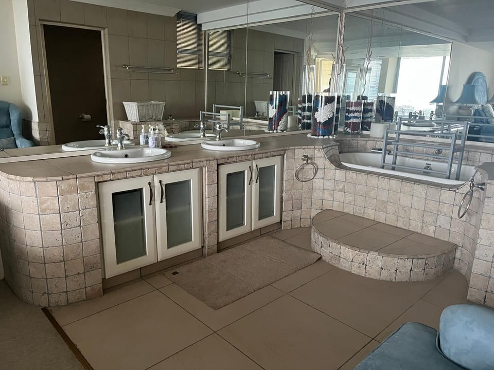 Beautiful Penthouse In South Coast, Margate Apartment in Margate