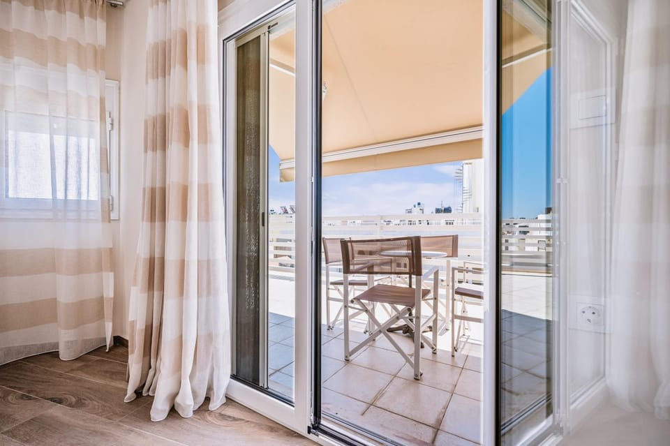 View (from property/room), Balcony/Terrace