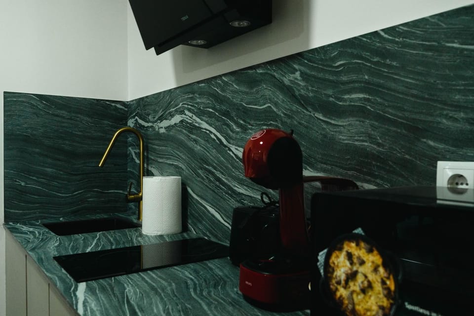 Coffee/tea facilities, Kitchen or kitchenette
