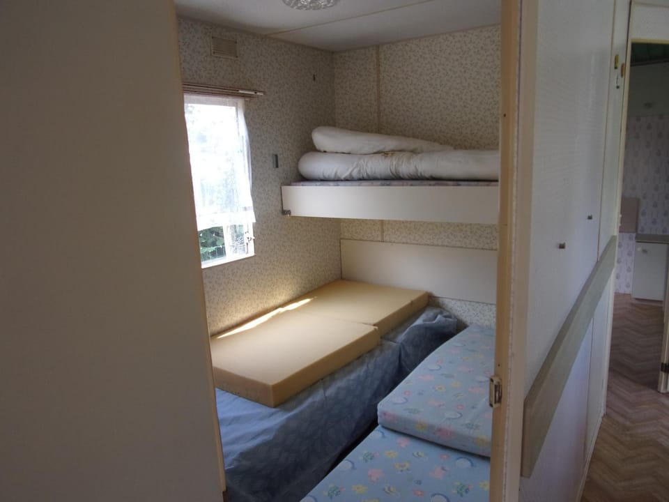 Property building, Living room, Bedroom
