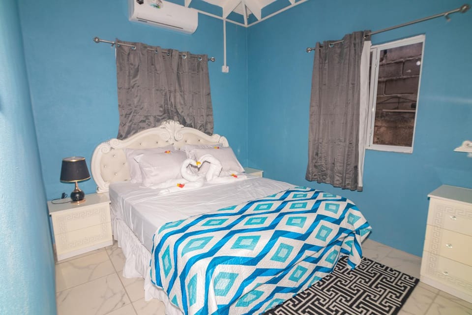 Tao Cozy Cottage House in Caribbean