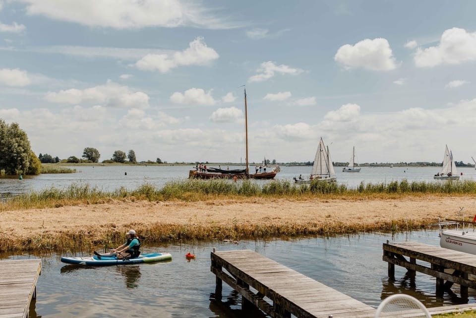 Luxury Townhouses in Heeg (6 & 8 Guests) with Roof Terrace, Views & Private Dock on the Heegermeer Campground/ 
RV Resort in Friesland, Netherlands