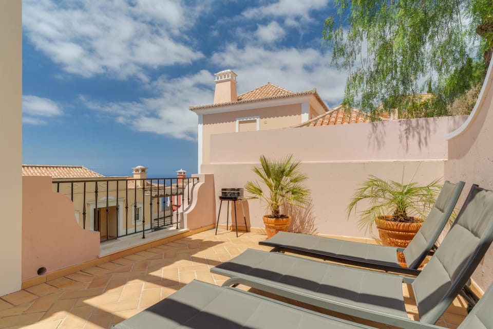 Patio, View (from property/room), Balcony/Terrace