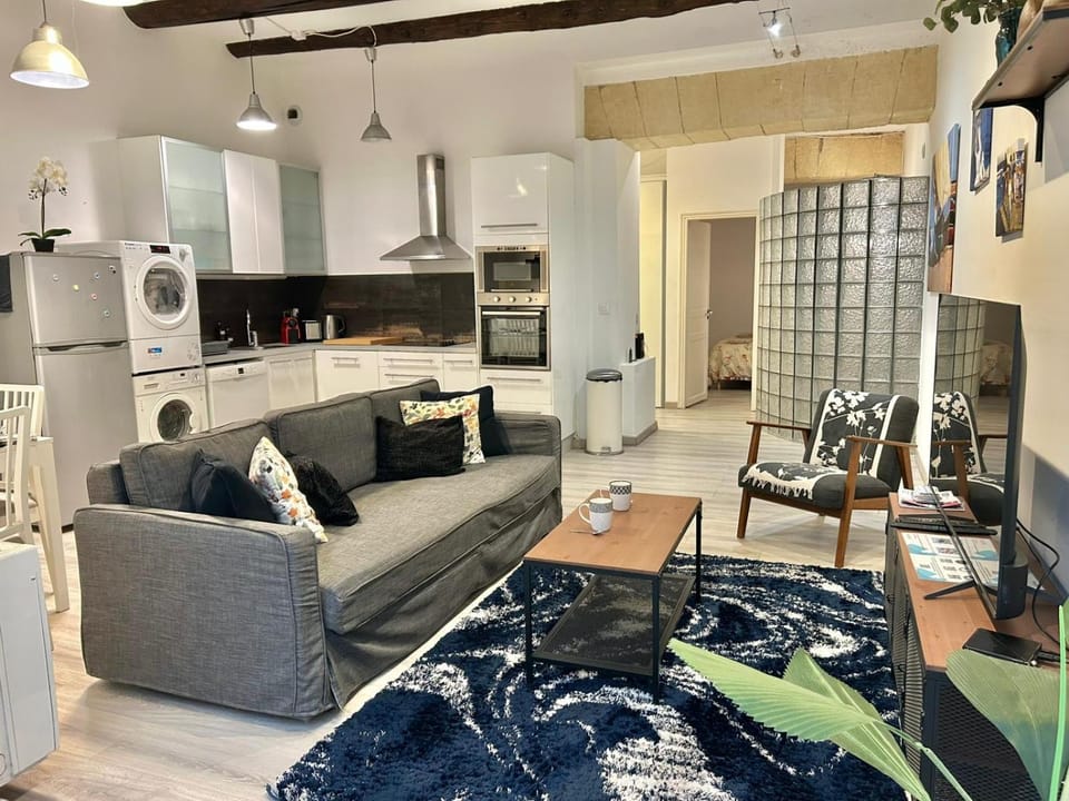 TV and multimedia, Living room, kitchen