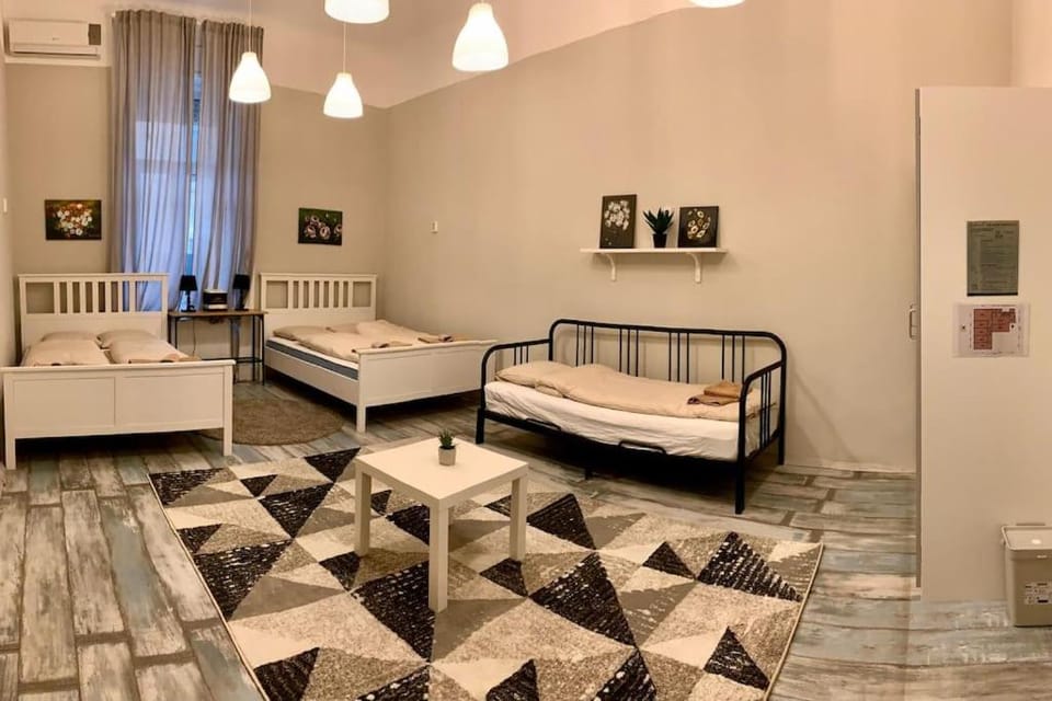 Bedroom, air conditioner