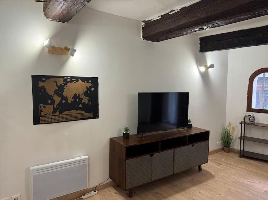 Appartement T2 Cosy centre-ville Apartment in Pernes-les-Fontaines