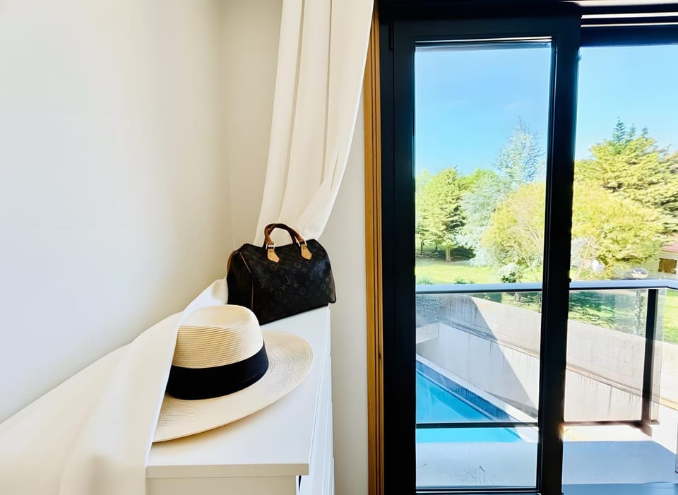 Day, Pool view, Swimming pool