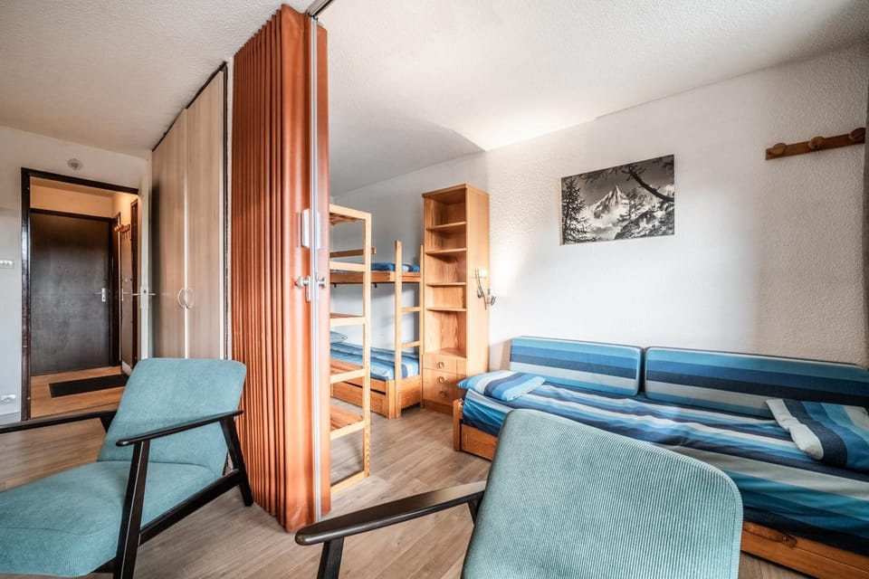 Property building, Living room, Bedroom