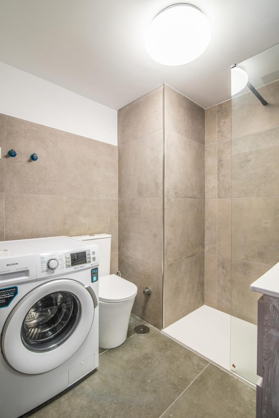 Shower, Toilet, washing machine