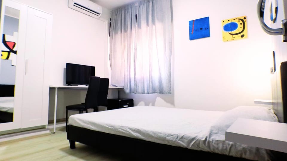 TV and multimedia, Bedroom, air conditioner