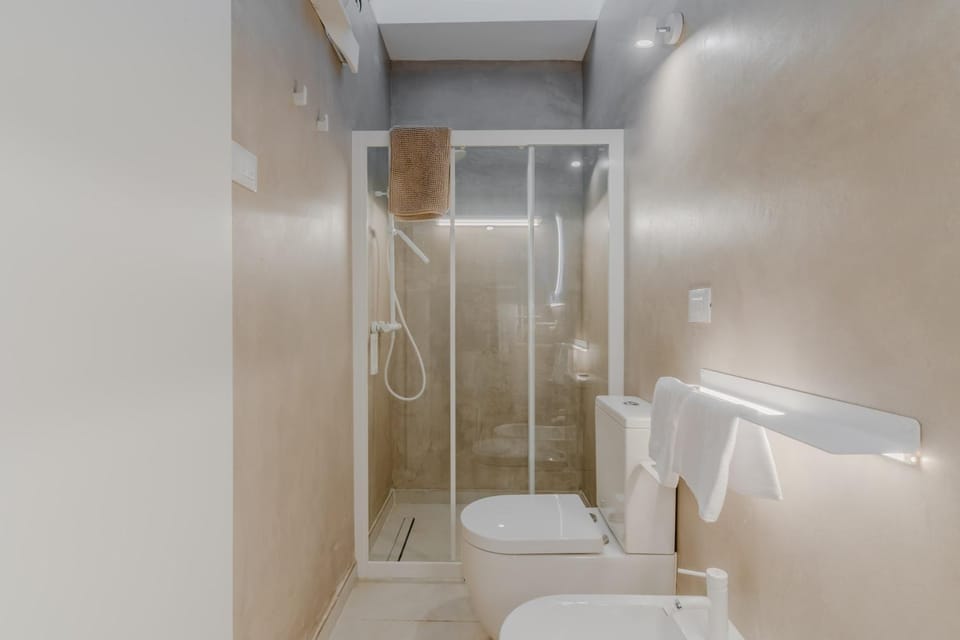 Bathroom, Living room