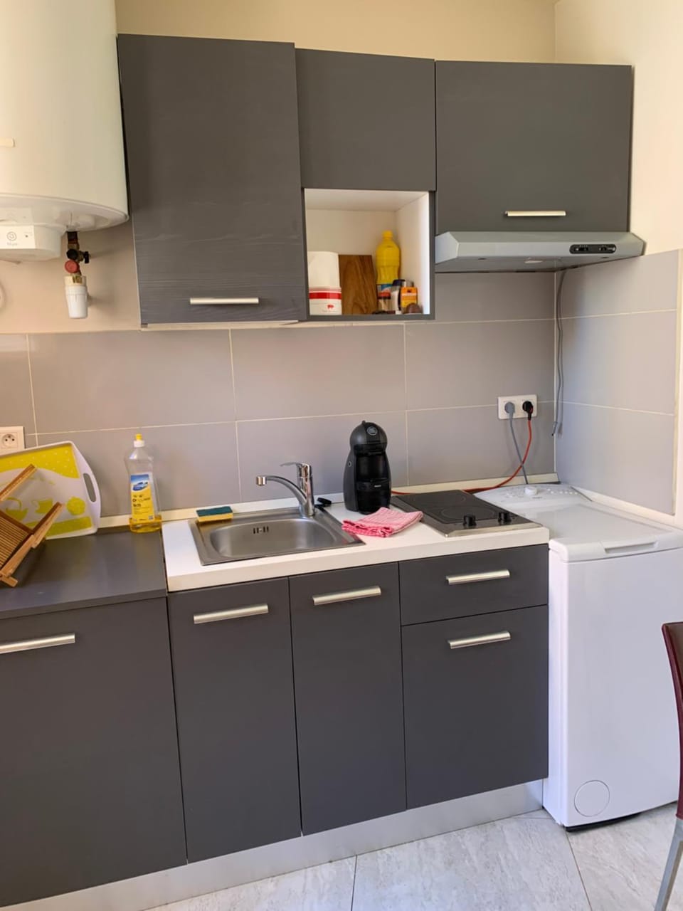 Kitchen or kitchenette