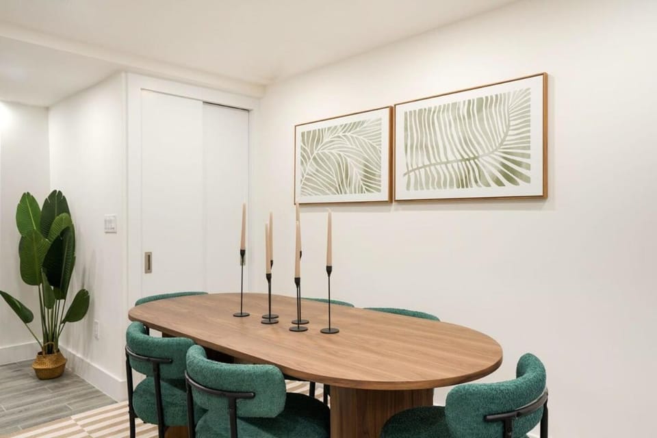 317-1D New 2BR Duplex WD Private Backyard Apartment in Roosevelt Island