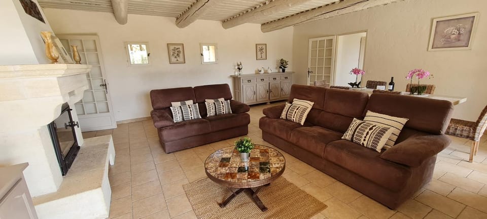 Villa Trempadou House in Goult