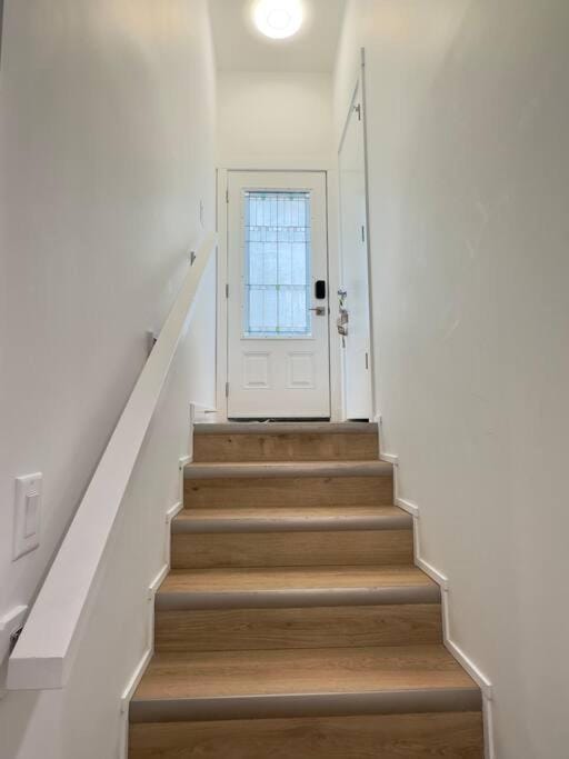 Stylish & Modern 2 Bedroom Suite Apartment in Regina