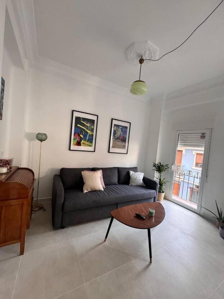 Cabanyal Beach Romantic Suite by Virkin Suites Apartment in Valencia