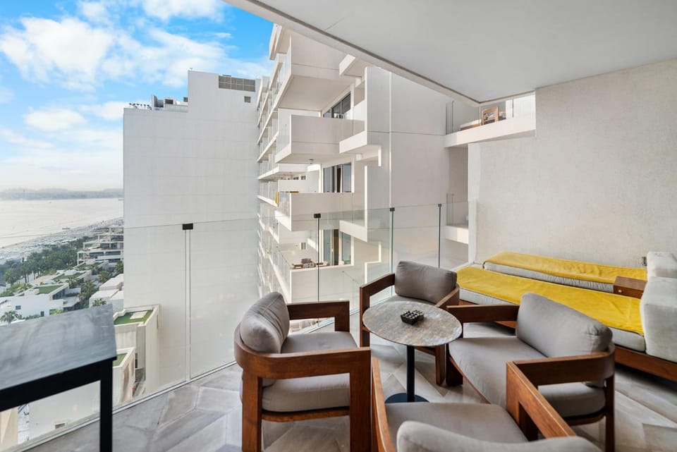 Five Palm Residences Sea View Apartment in Dubai