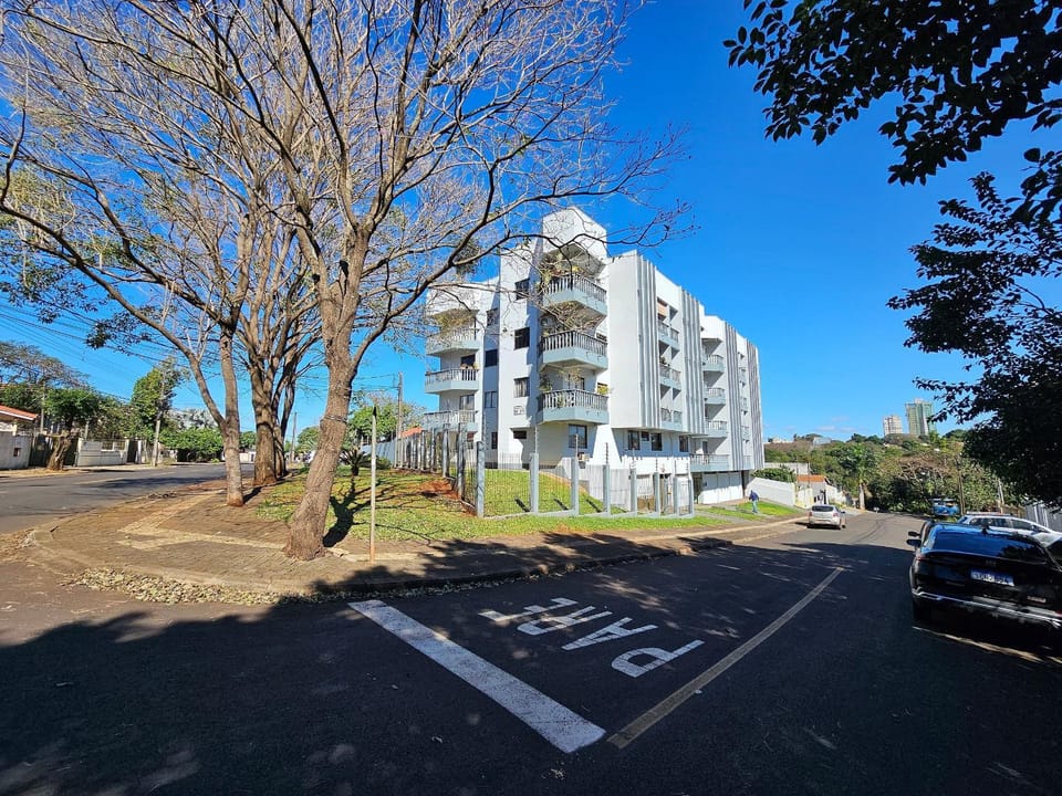 Apt região central para 5 com garagem Apartment in Foz do Iguaçu