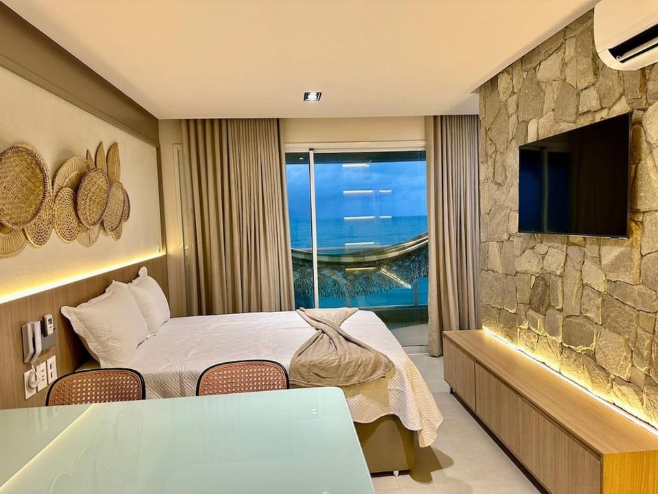 Natural landscape, TV and multimedia, Photo of the whole room, Seating area, Bedroom, air conditioner