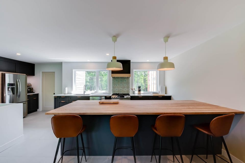 Kitchen or kitchenette, stove, kitchen