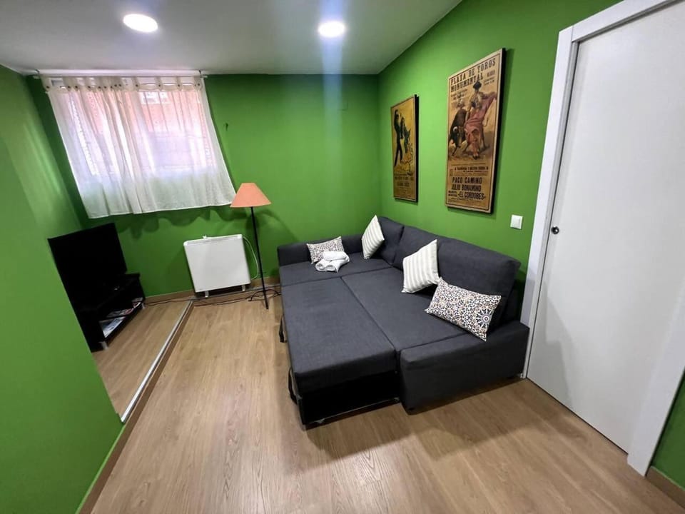 TV and multimedia, Living room, Photo of the whole room