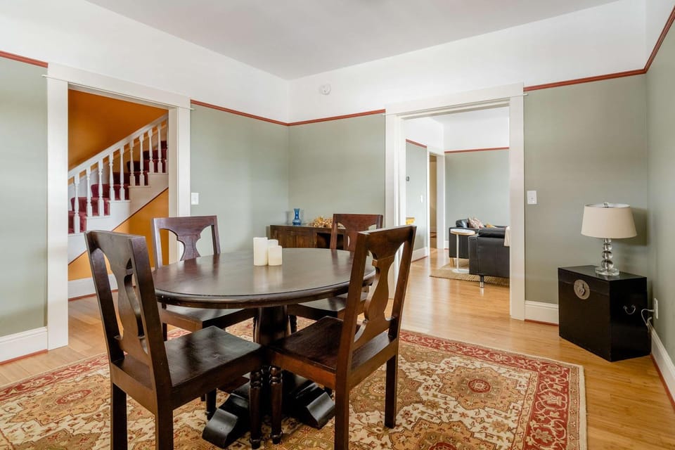 Stay Portland - Sun-filled Home in Buckman Neighborhood with 2BRs House in Portland