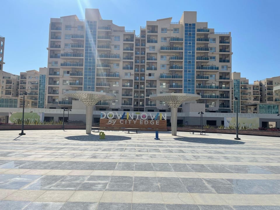 شقة فاخرة بالداون تاون العالمين الجديدة Apartment in Egypt