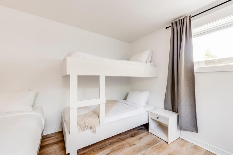 bunk bed