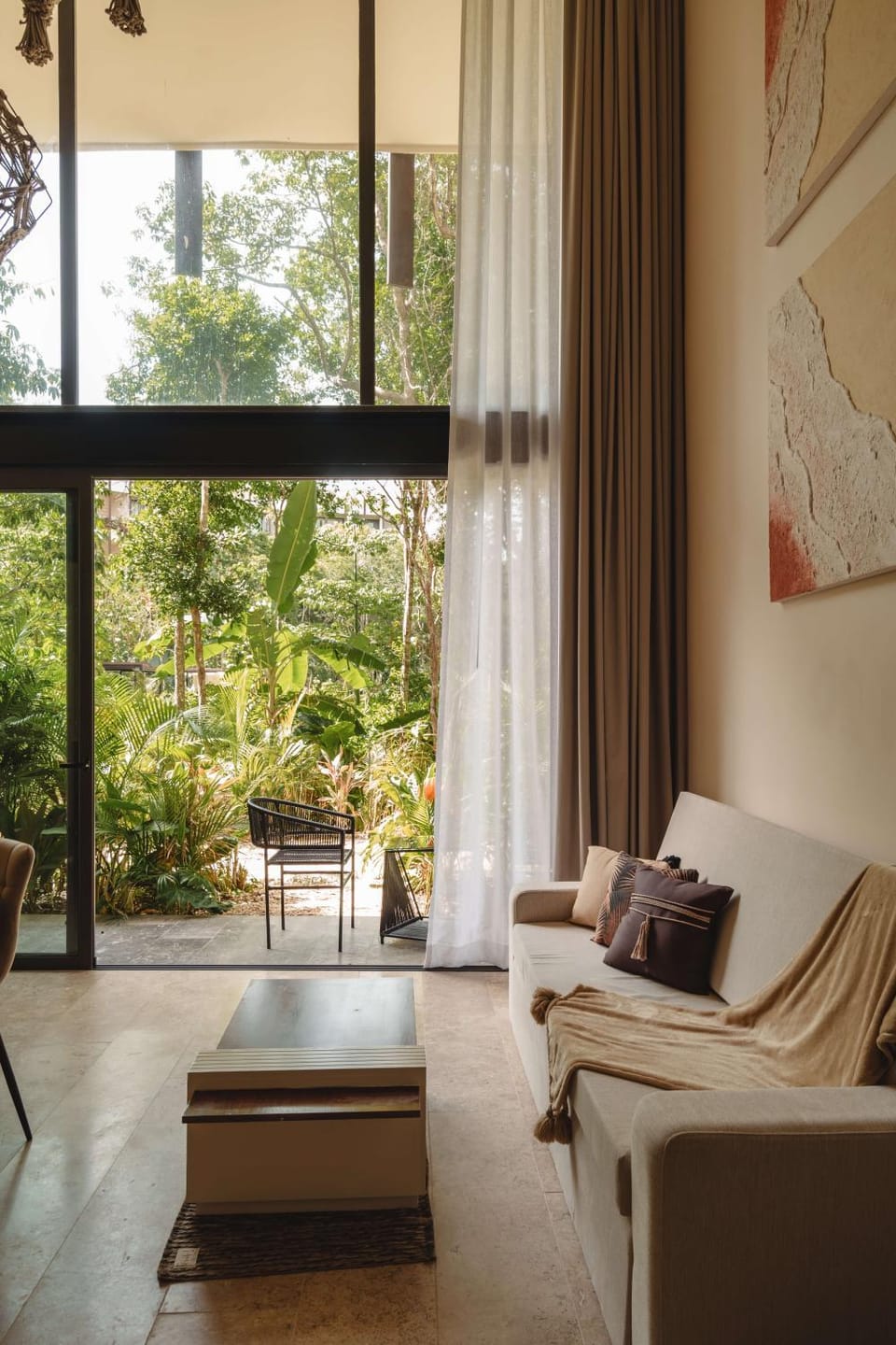 Living room, Garden view