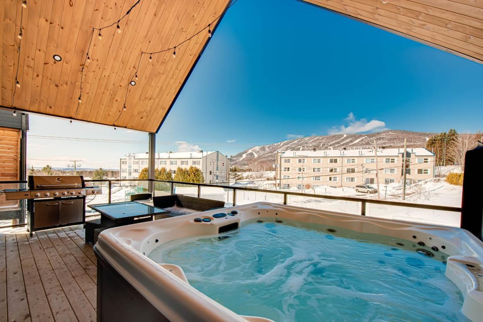 View (from property/room), Spa and wellness centre/facilities, Business facilities, Mountain view, Mountain view