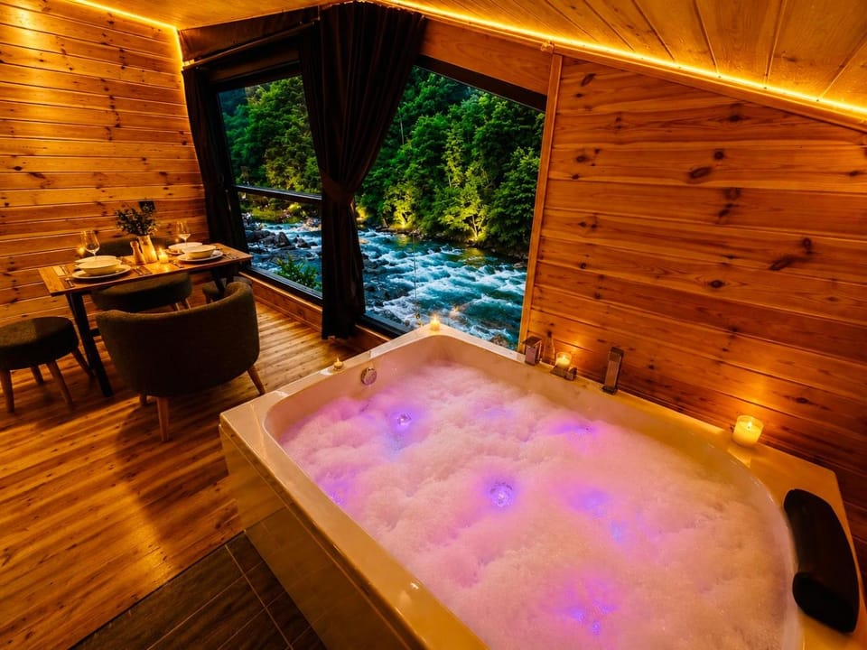 Hot Tub, River view