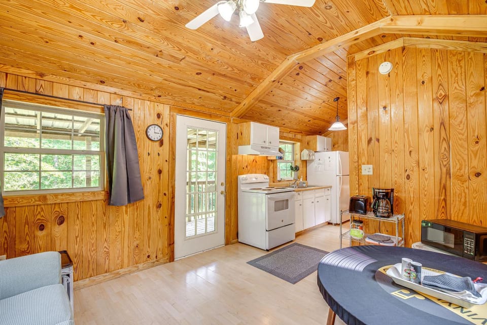 Serene Clarkson Cabin ~ 4 Mi to Nolin Lake Access! Cabin in Nolin Lake