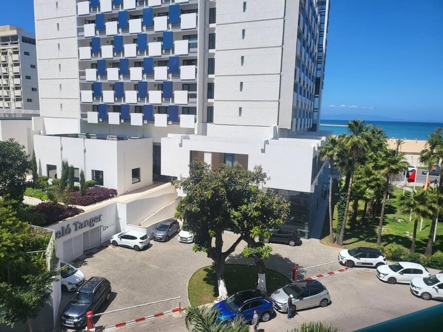 C21 front of Barcelo family sea view and parking Apartment in Tangier