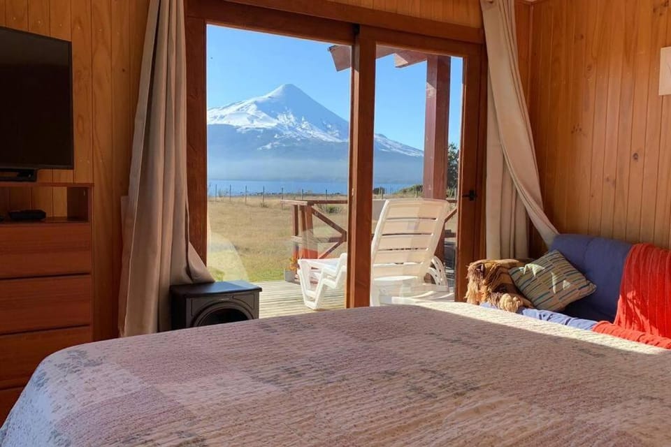 Espectacular casa orilla de lago House in Los Lagos, Chile