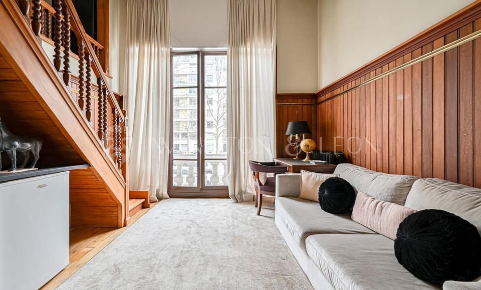 Studio Paris 7e Tour Eiffel Apartment in Paris