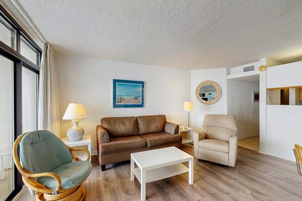 Pyramid 4F House in Ocean City