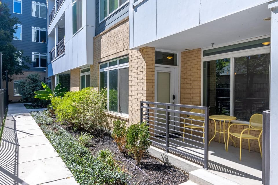 Patio, Balcony/Terrace