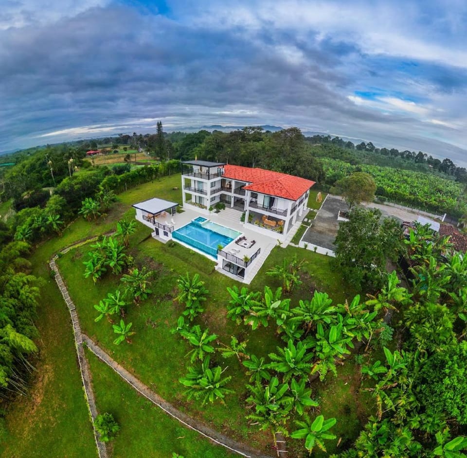 Grand Cypress Luxury Home Country House in Quindio, Colombia