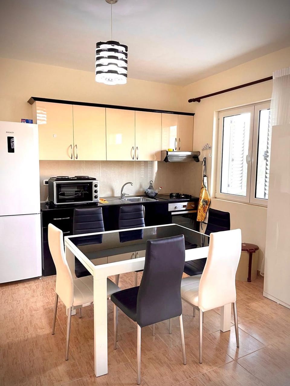 Sunshine beach apartment Apartment in Montenegro