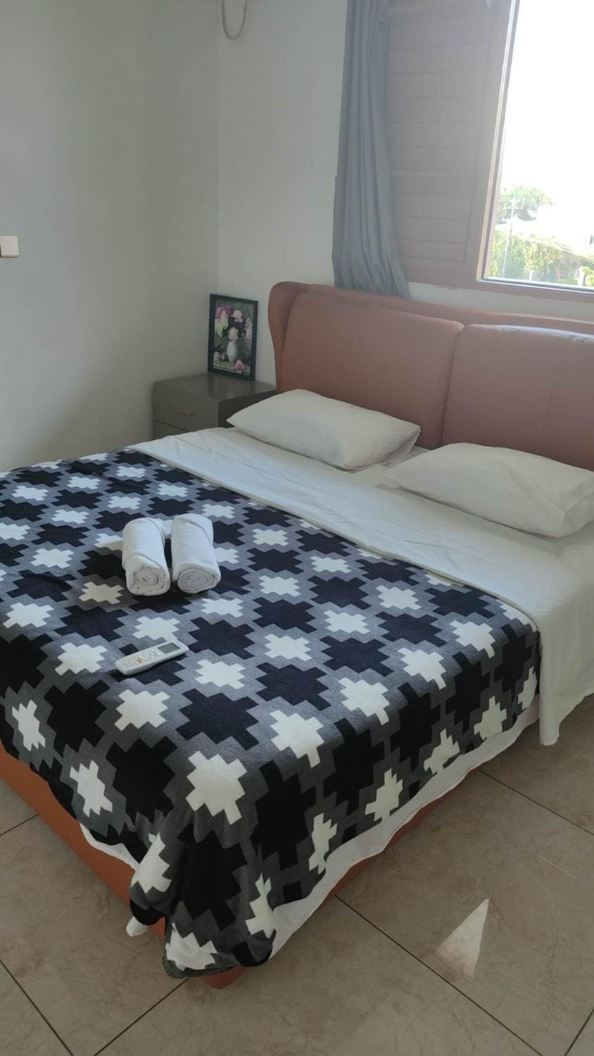Shower, Bathroom, Bedroom