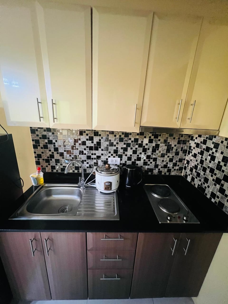 vevilyn condotel Apartment hotel in Pasay
