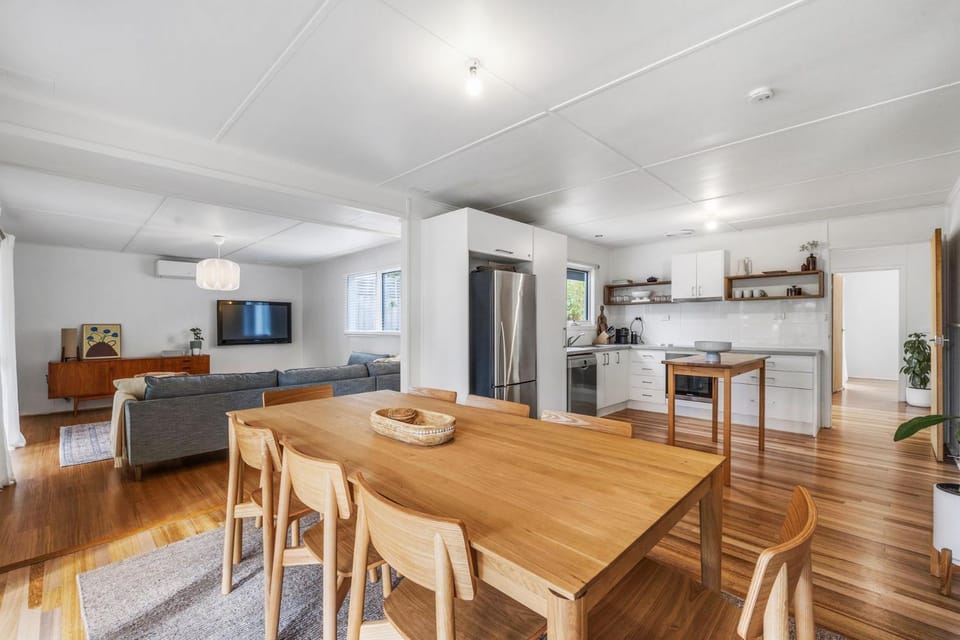 Inverloch Gem House in Inverloch