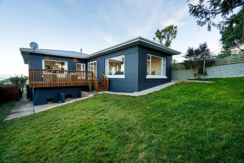 St Clair Escape House in Dunedin